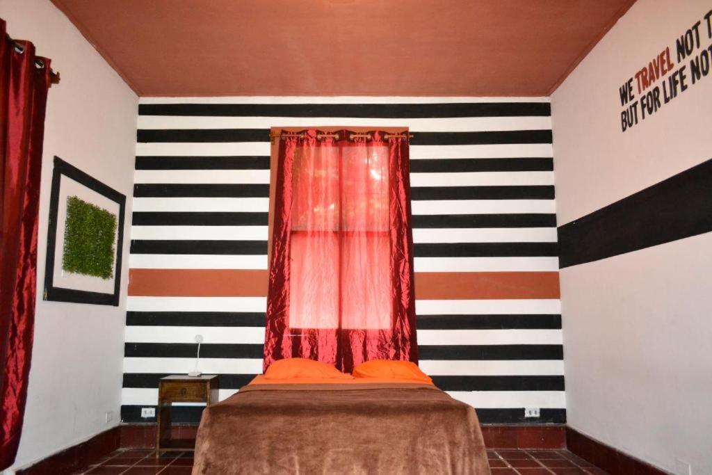 4 Grados Hostal Bed and Breakfast Guatemala-Stad Buitenkant foto