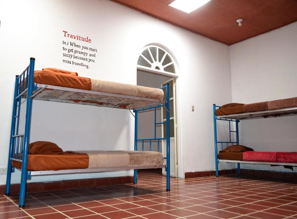 4 Grados Hostal Bed and Breakfast Guatemala-Stad Buitenkant foto